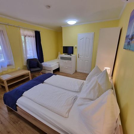 Appartamento Muskátlis Ház Balatonlelle Esterno foto