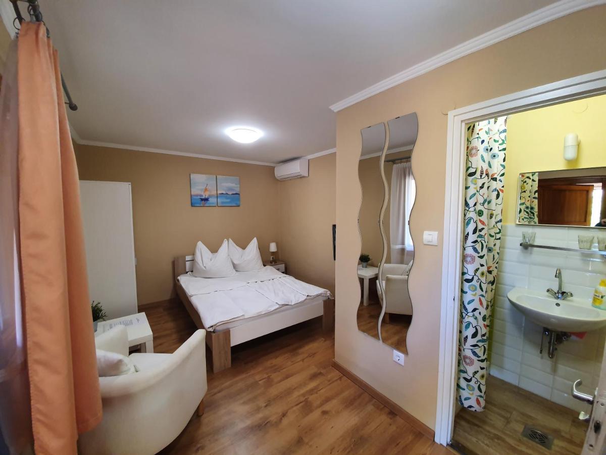 Appartamento Muskátlis Ház Balatonlelle Esterno foto