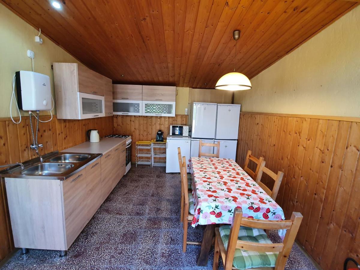 Appartamento Muskátlis Ház Balatonlelle Esterno foto