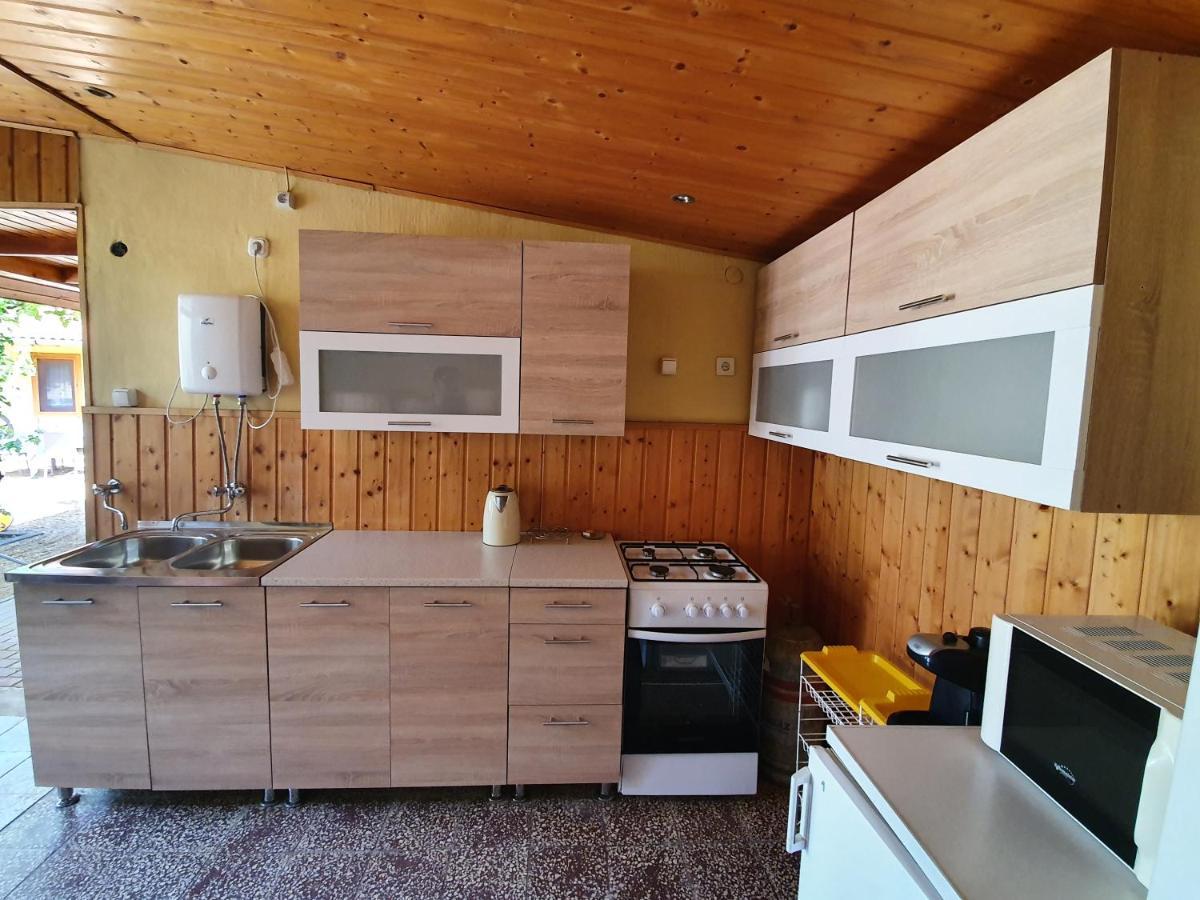 Appartamento Muskátlis Ház Balatonlelle Esterno foto
