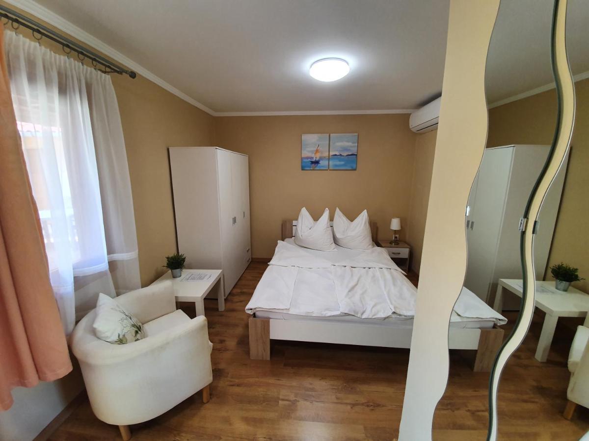 Appartamento Muskátlis Ház Balatonlelle Esterno foto